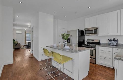 Italian Village House | Housepitality - The Columbus Game House - 2 BR