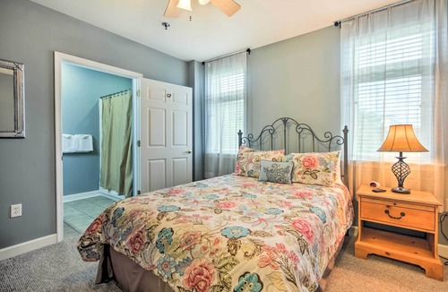 Smith Mountain Lake Condo | Huddleston Condo Rental on Smith Mountain Lake!