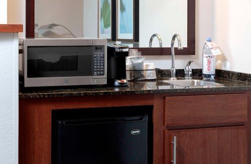Bearss Plaza Hotel | Hyatt Place Tampa Busch Gardens