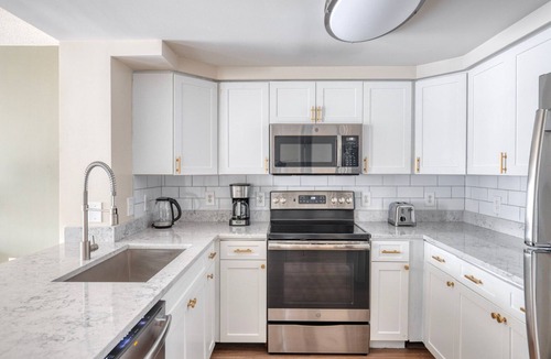 North Bethesda Apartment | Ideal North Bethesda 1BR w/W/D, Pool & Gym, nr Metro, by Blueground