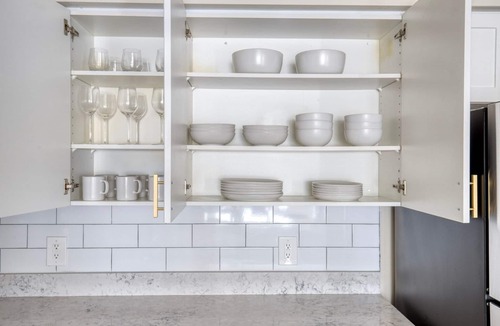 North Bethesda Apartment | Ideal North Bethesda 1BR w/W/D, Pool & Gym, nr Metro, by Blueground