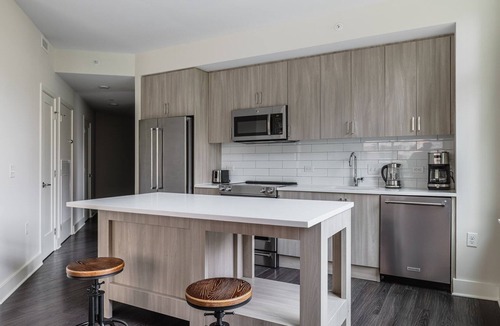 Bethesda Apartment | Impeccable Bethesda 2BR w/Rooftop & Gym, nr Metro, by Blueground