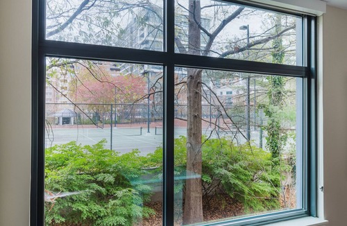 Bethesda Apartment | Impeccable Bethesda 2BR w/Rooftop & Gym, nr Metro, by Blueground