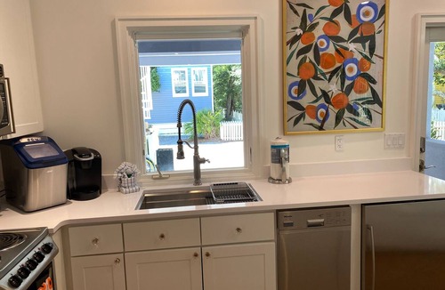 Seaside Condo | In Seaside "À La Mode" | sleeps 4| Ruskin Park Views