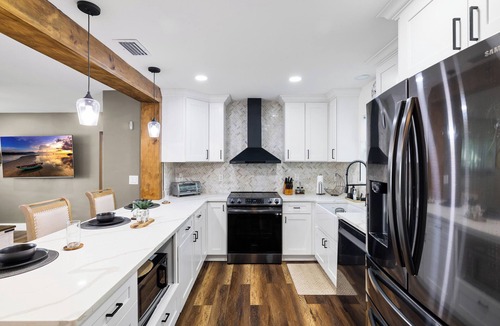 St. Petersburg House | Inground Pool w/Game Room - Fully Renovated Modern Farmhouse