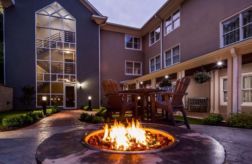 Mendenhall Hotel | Inn at Mendenhall, WorldHotels Crafted