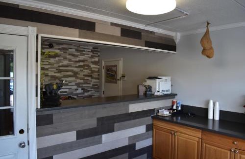 Lenoir City Hotel | Inn of Lenoir Motor Lodge