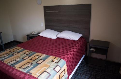 Lenoir City Hotel | Inn of Lenoir Motor Lodge