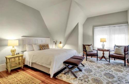Buffalo Hotel | InnBuffalo Off Elmwood
