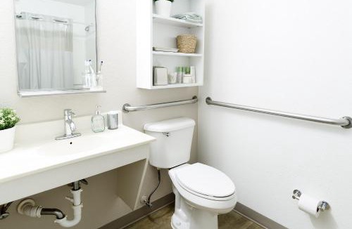 Warner Robins Hotel | Intown Suites Extended Stay Warner Robins