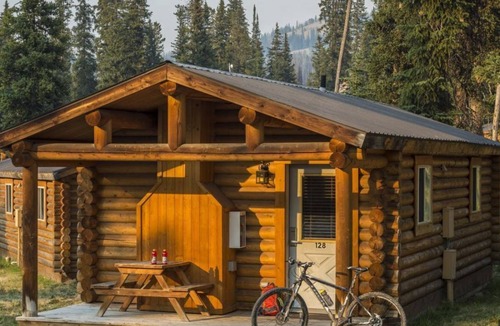 Moran Apartment | Invigorating Retreat! 3 Conveniently Located Cottages!