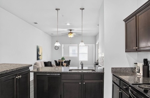 Savannah Apartment | Inviting 2BR Stay with Spacious Layout