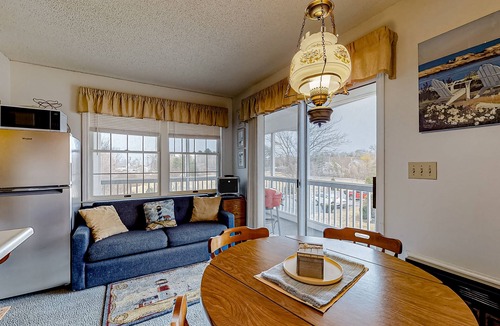Wells Apartment | Inviting condo with high-speed WiFi and shared indoor pool - two miles to beach