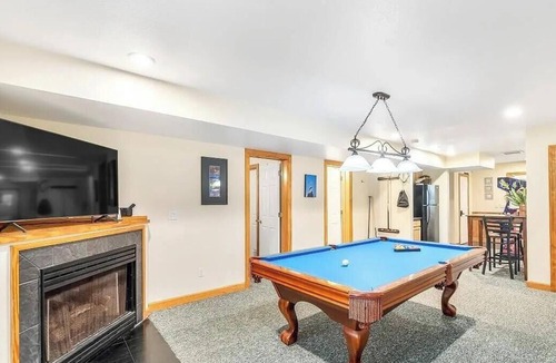 Hatteras House | Ivey Coast 6BR, Sleeps 14,Pool,Hot Tub, pool table, arcade, 2 min walk to Ocean