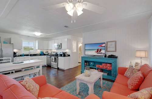 Laguna Beach Estates House | July 24 - 1st $2275 Laguna Beach~5th House from the Perfect Beach Access# 83!