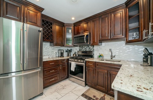 Downtown Atlanta Condo | Just Renovated 3 BR/2 Bath/Parking & Downtown view