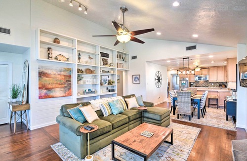 Jamaica Beach House | Kayaks & Dock: Waterfront Gem in Jamaica Beach!
