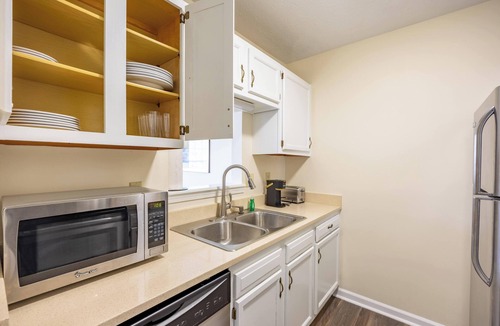 Indianapolis Villa | Keystone Garden Villa A