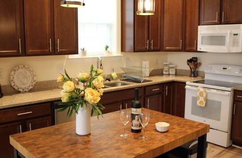 Frankford House | Kids' domain! 3 pools, beach shuttle, bikes & game room. Linens included!