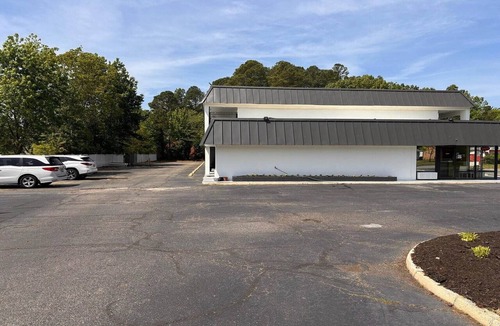 North Newport News Apartment | King Bed|Smk|Newport News PA