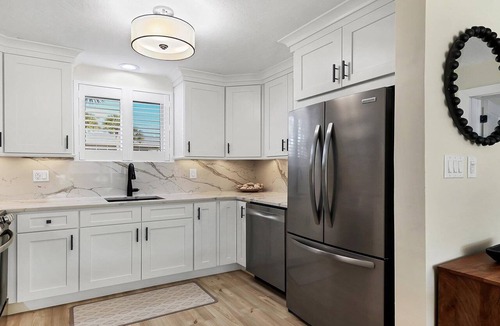 Saint Armands Key Condo | Kingston Arms - Sarasota