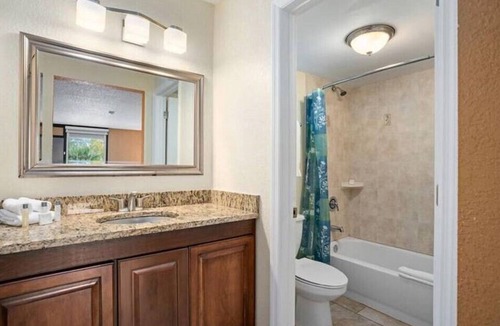 Historic Downtown Kissimmee Hotel | Kissimmee Ideal Room with 2 DBL Beds & Fitness Center