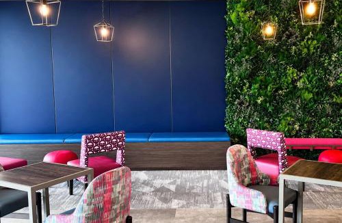 Mebane Hotel | La Quinta Inn & Suites by Wyndham Mebane