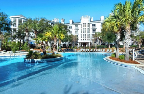Baytowne Wharf Condo | ☀️Lagoon Pool | Hot Tub | Walk to Baytowne Wharf | Market Street Inn 234☀️