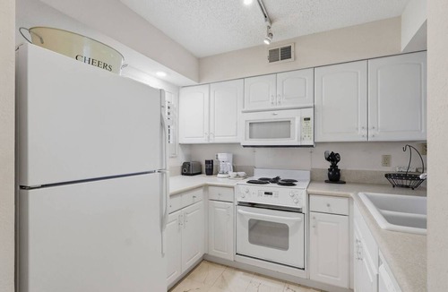 Wesley Chapel Condo | Lake & Pool Views from Balcony |Golf Retreat | Family-Friendly | Saddlebrook | Optional Amenities