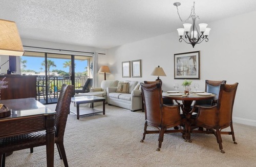 Wesley Chapel Condo | Lake & Pool Views from Balcony |Golf Retreat | Family-Friendly | Saddlebrook | Optional Amenities