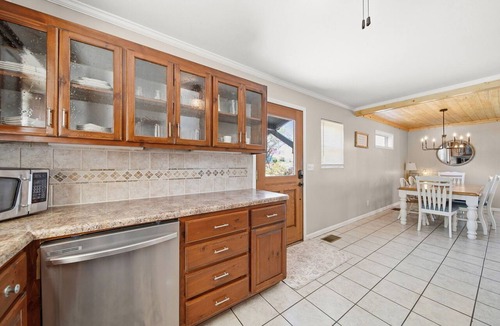Norwood House | Lake Tillery Waterfront Home, Relax w Private Dock ~ Amazing Sunsets