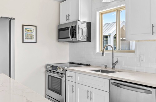 Montauk House | Lake View & Access, Newly Renovated Montauk Oasis