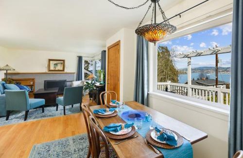 Rainier Valley House | Lake Washington View Home with Hot Tub BBQ Garden