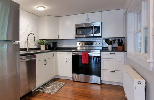 Dedham Cabin | Lakefront home: beach + screened porch near Acadia