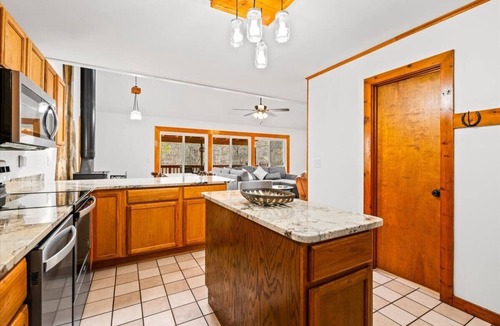Jacksboro House | Lakefront - Norris Lake - Hot Tub, 2 Slip Covered Dock, Kayaks, ATV trails