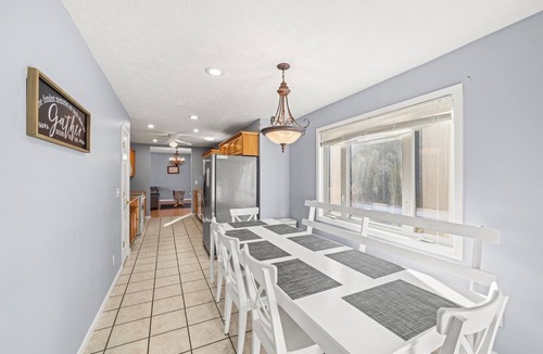 La Follette House | Lakeview GEM with boat slip 3 bedrooms sleeps10|private slip