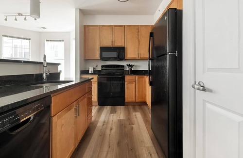 Frederick Apartment | Landing | Amazing 2BD, Gym, Pool