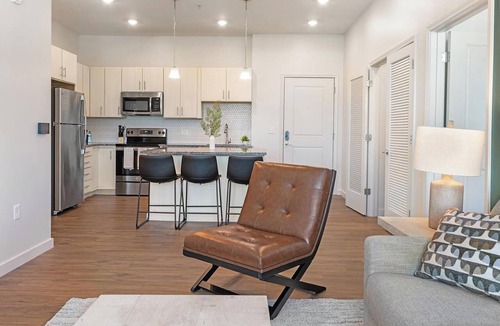 Tarpon Springs Apartment | Landing | Amazing 2BD, Clubhouse