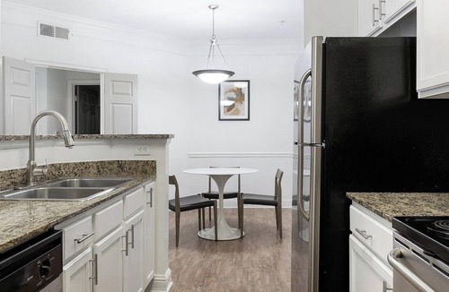 Buckhead Apartment | Landing | Beautiful 1BD, Yoga Studio, Tennis Court