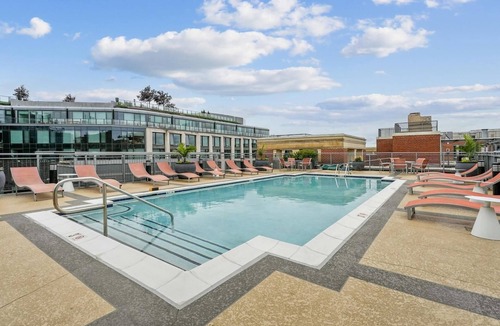 Navy Yard Apartment | Landing | Beautiful 2BD, Courtyard