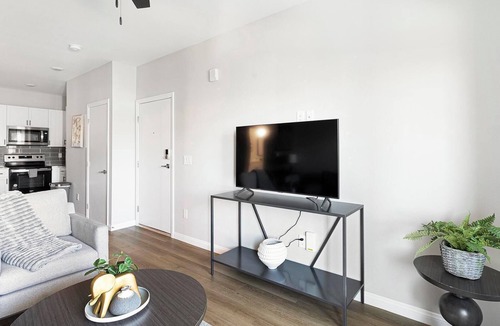 Townsite Apartment | Landing | Beautiful 2BD, Rooftop Lounge, Pool