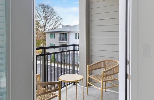 East Raleigh Apartment | Landing | Chic 1BD, Gym, Clubhouse