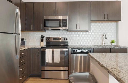 Tarpon Springs Apartment | Landing | Chic 2BD, Clubhouse