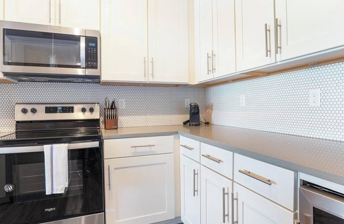 Florida Central Atlantic Coast Apartment | Landing | Incredible 2BD, Gym, Pool