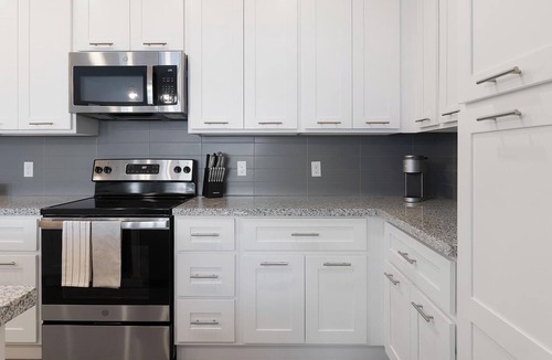 Apopka Apartment | Landing | Modern 2BD, Gym, Clubhouse