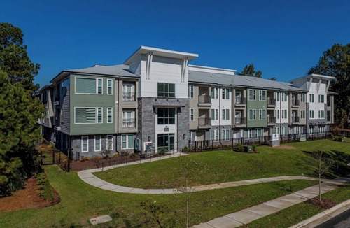 East Raleigh Apartment | Landing | Stunning Studio, Clubhouse, Gym