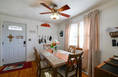 Tonawanda House | Large Private Yard: Home 14 Mi to Niagara Falls!