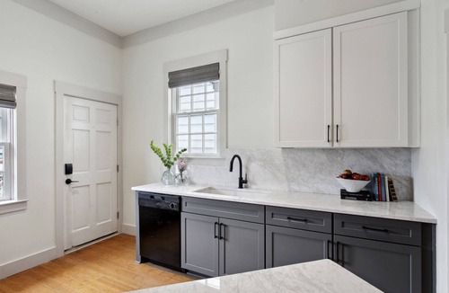 Old West Broad Neighborhood Condo | Large Townhome Combo | Forsyth Park