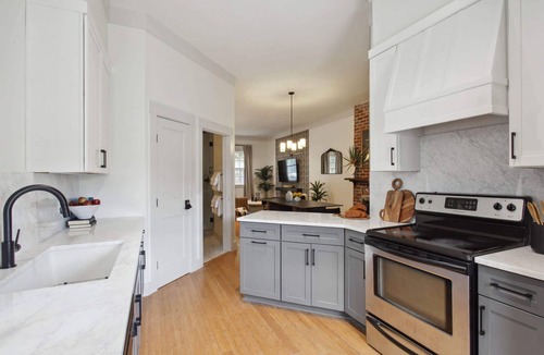 Old West Broad Neighborhood Condo | Large Townhome Combo | Forsyth Park
