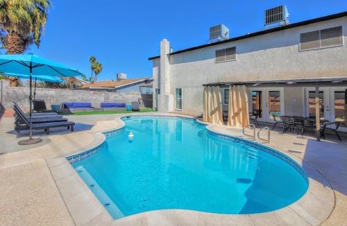 Paradise House | Las Vegas Family Oasis with Pool, Spa near LV-Strip, Airport